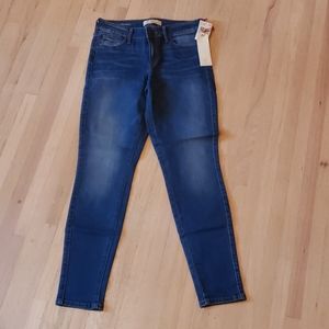 NEW Cookie Johnson Blue Jeans SZ 25